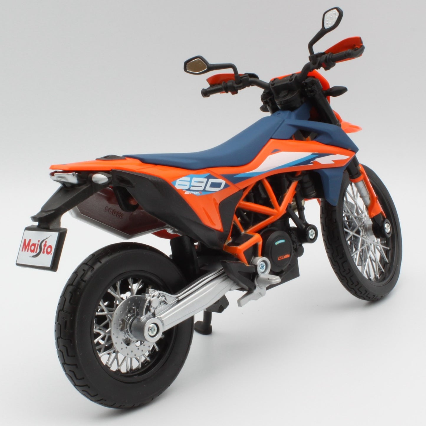 KTM 690 SMC R (Supermoto)