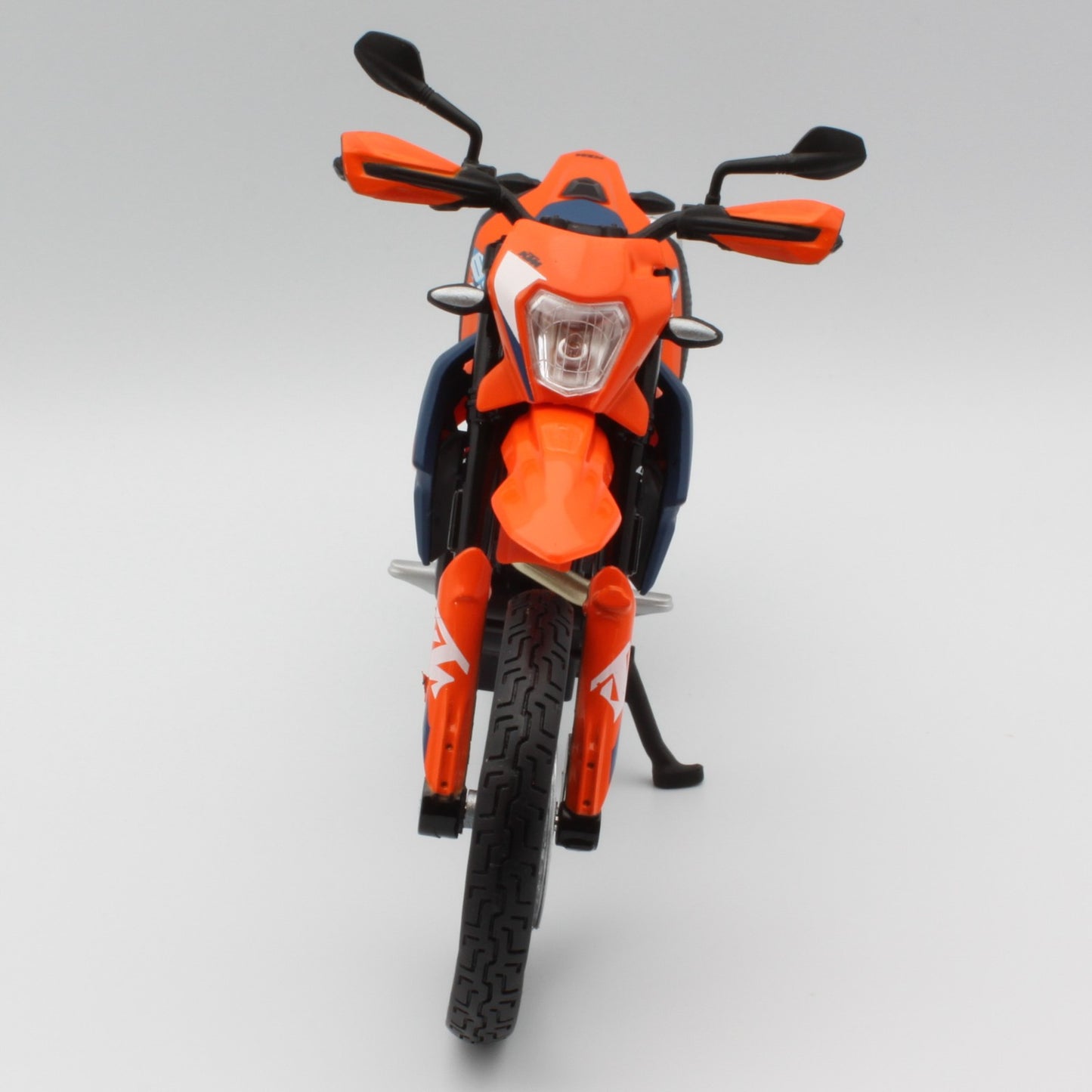 KTM 690 SMC R (Supermoto)