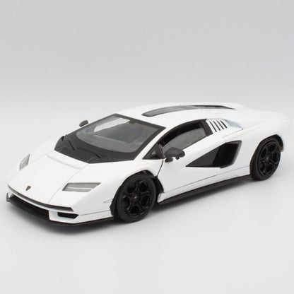 Lamborghini Countach (LPI 800-4) in ice white