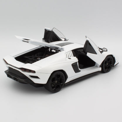 Lamborghini Countach (LPI 800-4) in ice white
