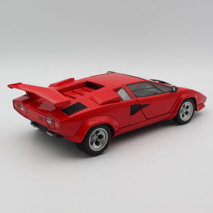 Lamborghini Countach LP500S in red