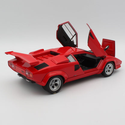 Lamborghini Countach LP500S in red