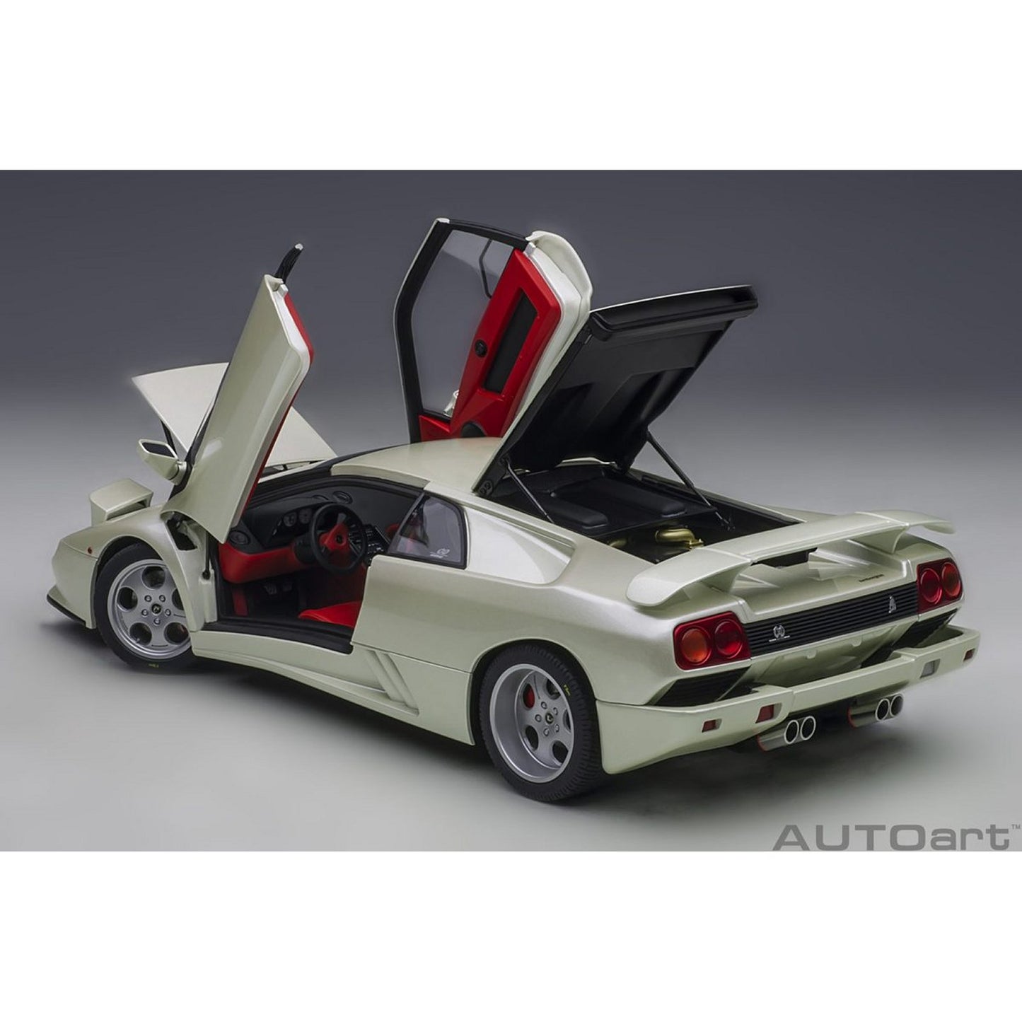 Lamborghini Diablo SE30 JOTA (1995) in Metallic White