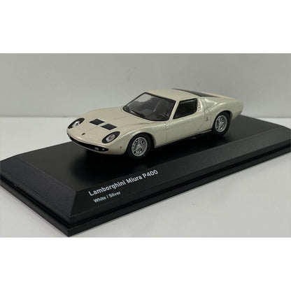 Lamborghini Miura P400 in White/Silver