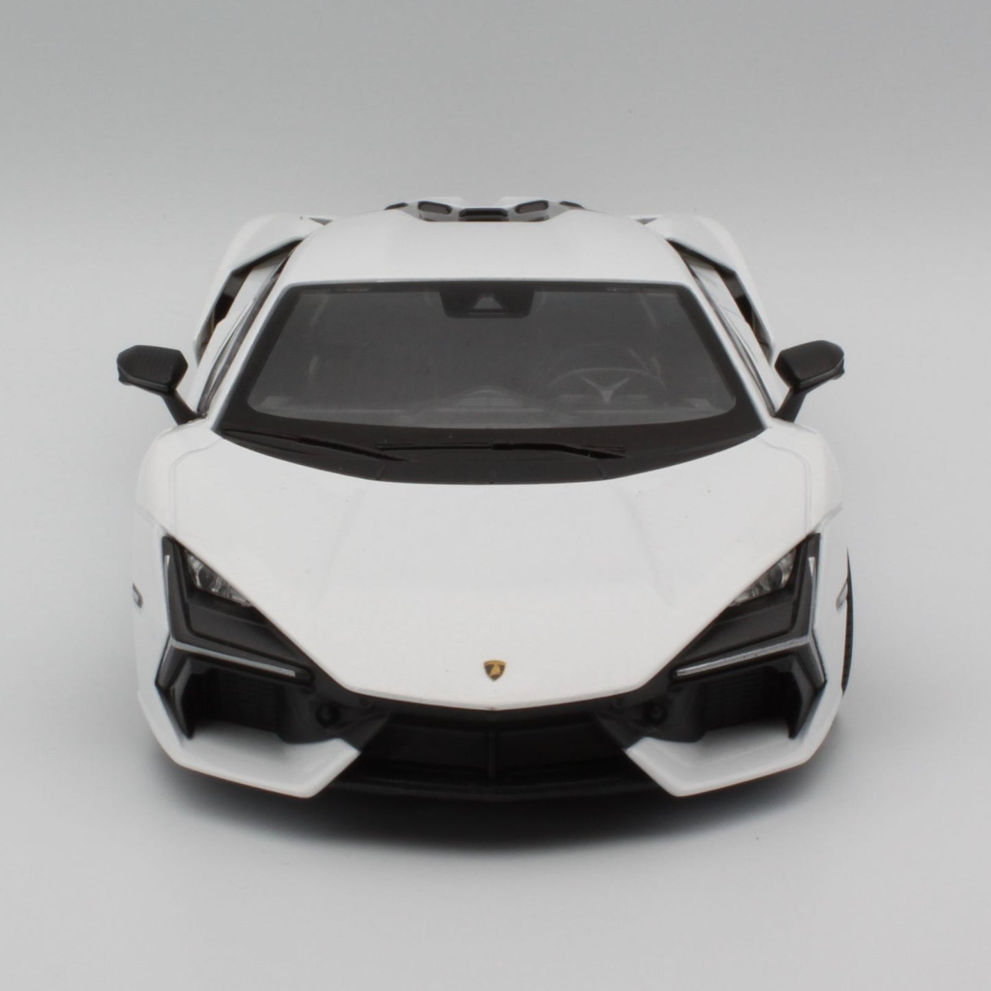 Lamborghini Revuelto in pear white