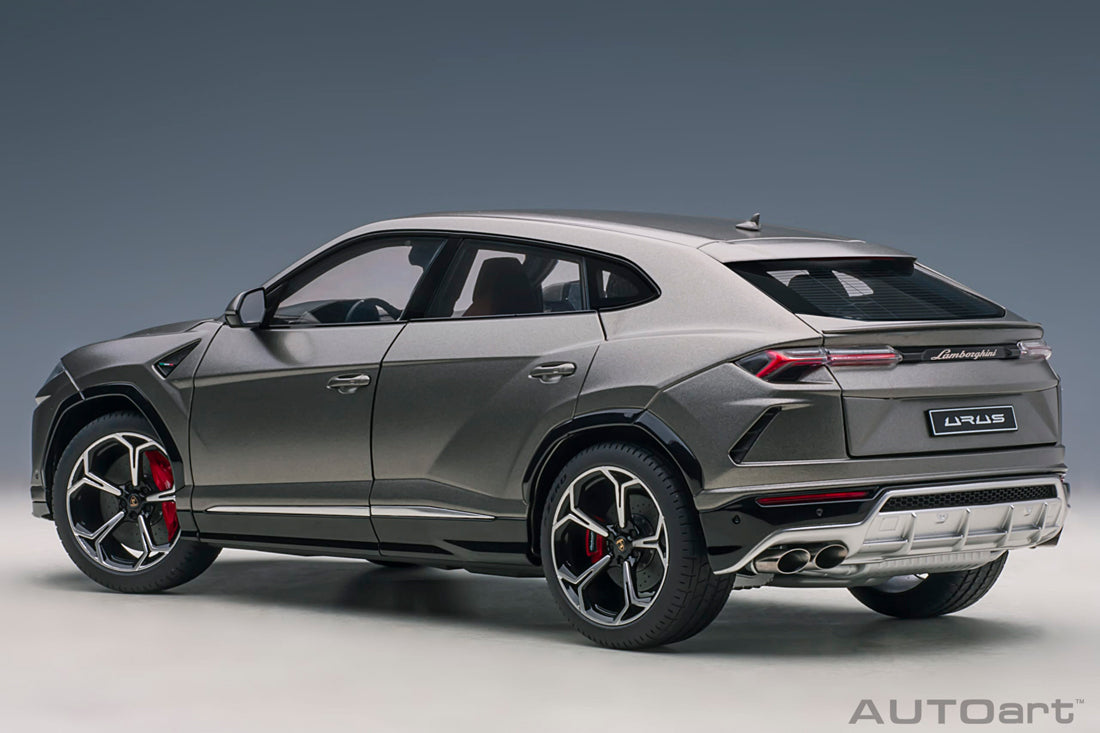 Lamborghini Urus (2018) in Metallic Grey