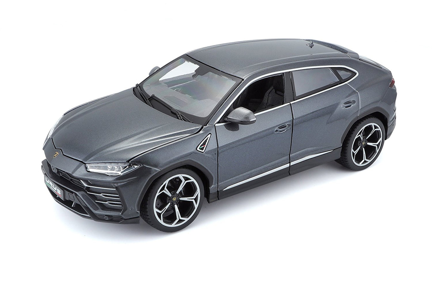 Lamborghini Urus in Metallic Grey