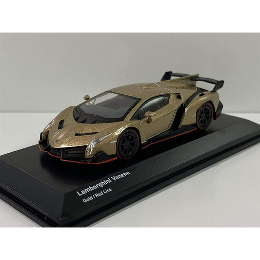 Lamborghini Veneno in Gold