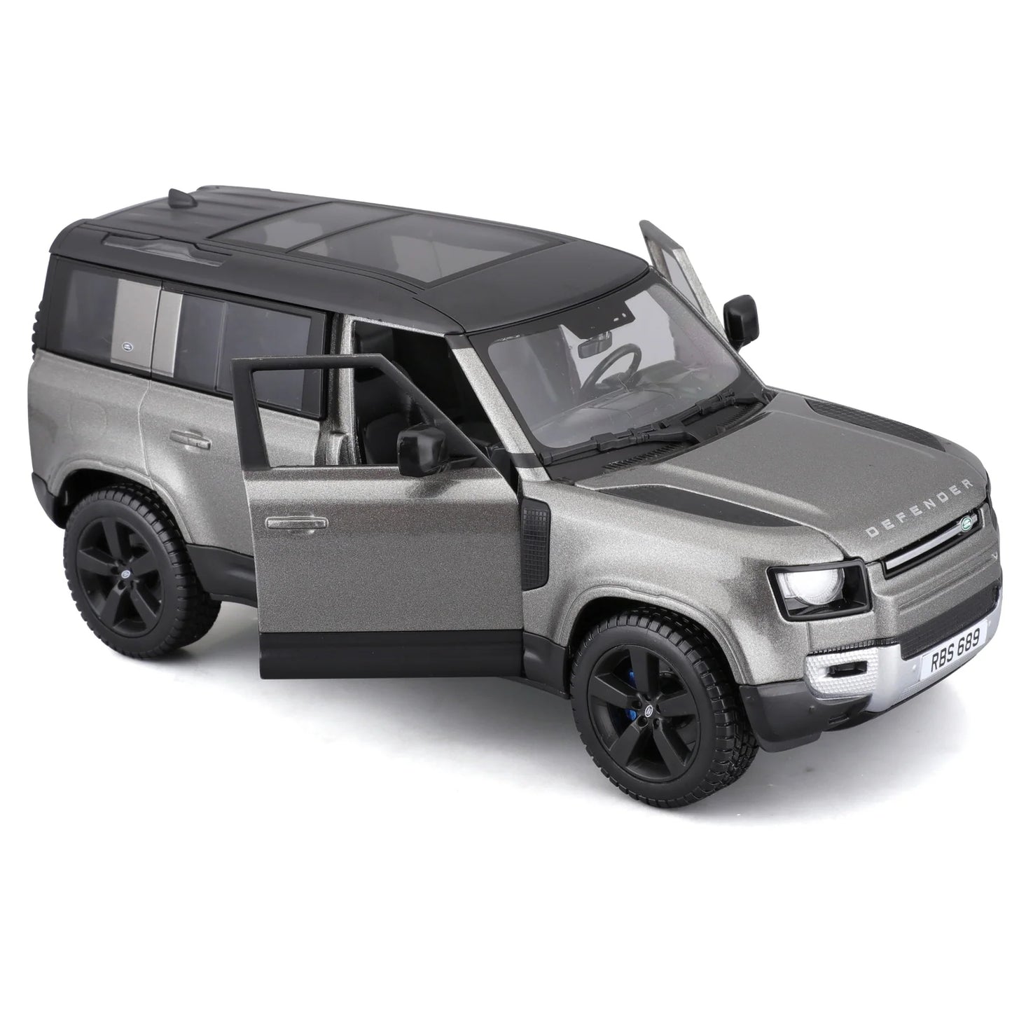 Land Rover Defender 110 (2021) in Silver