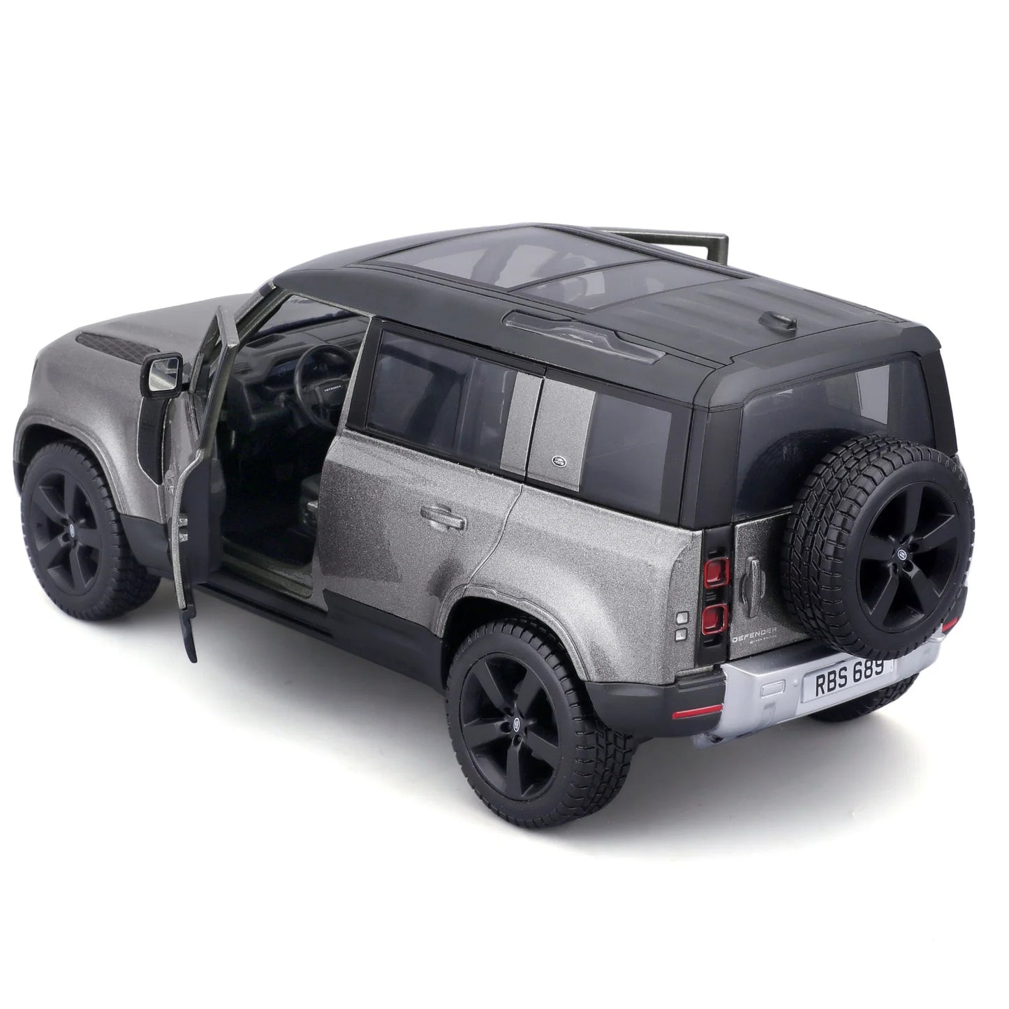 Land Rover Defender 110 (2021) in Silver