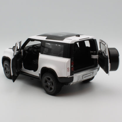 Land Rover Defender 90 in white
