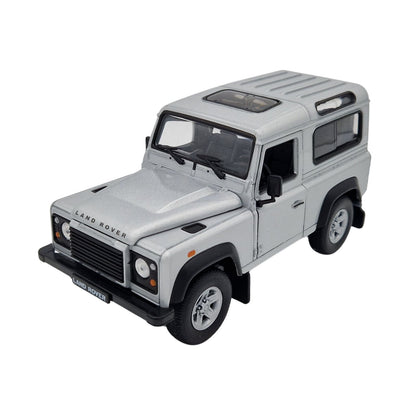 Land Rover Defender 90 in Silver