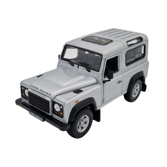 Land Rover Defender 90 in Silver