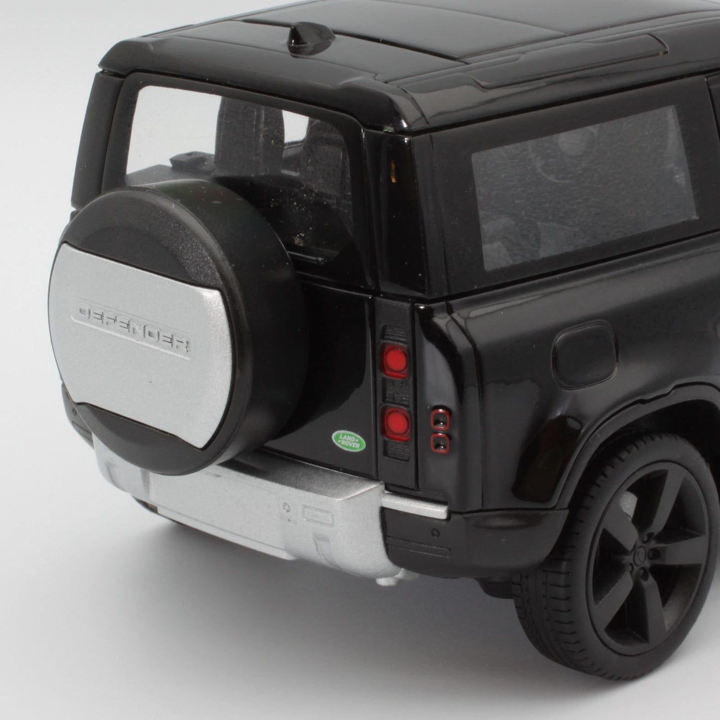 Land Rover Defender (2020) in black