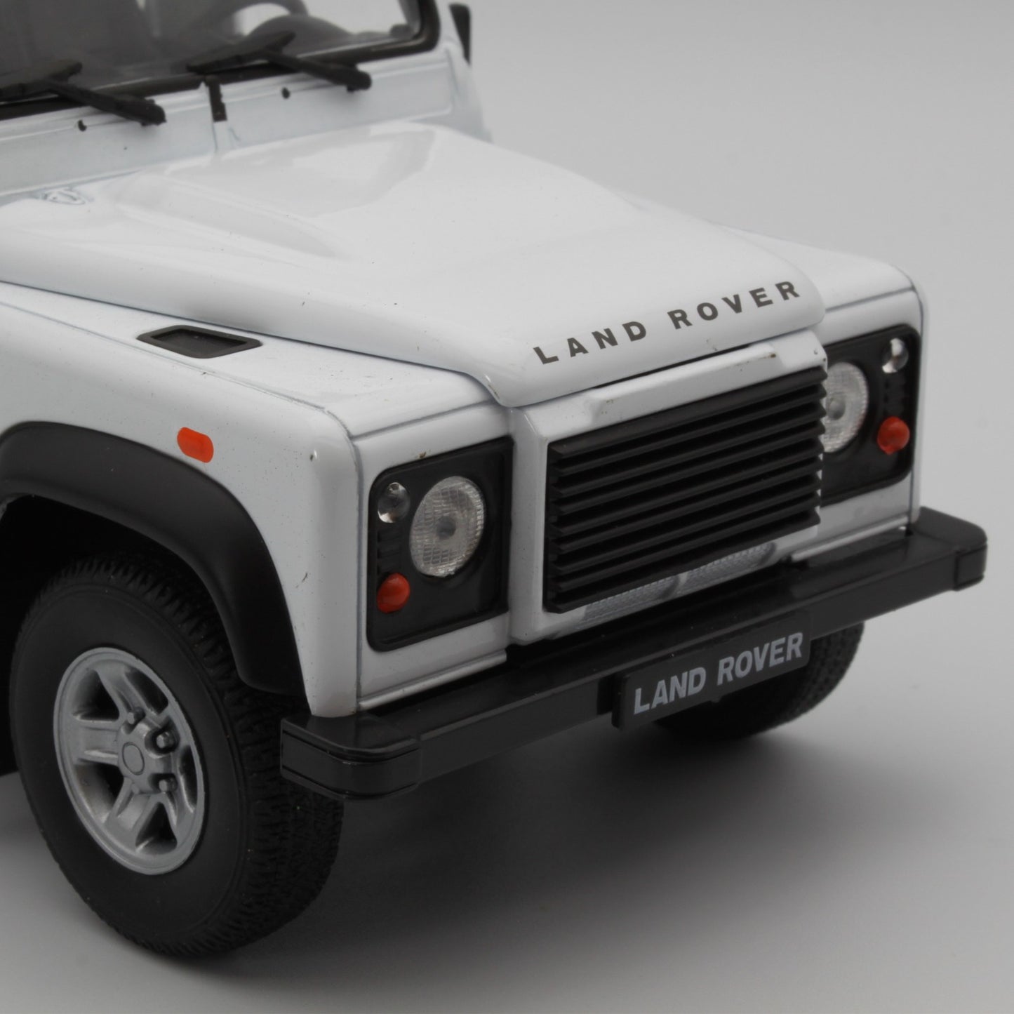 Land Rover Defender in White