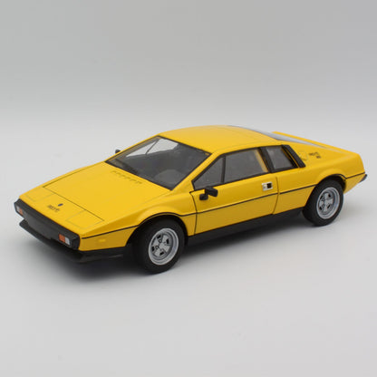Lotus Esprit (Type 79) in yellow