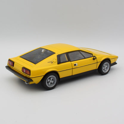 Lotus Esprit (Type 79) in yellow