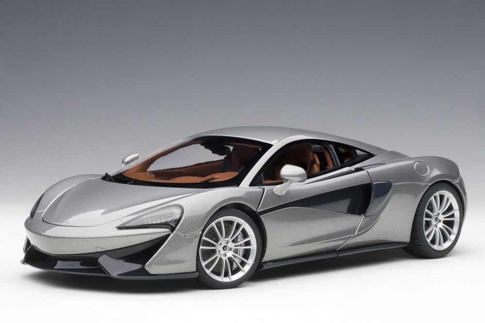 McLaren 570S (2016) in Blade Silver
