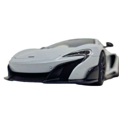 McLaren 675 LT (2016) in Silica White