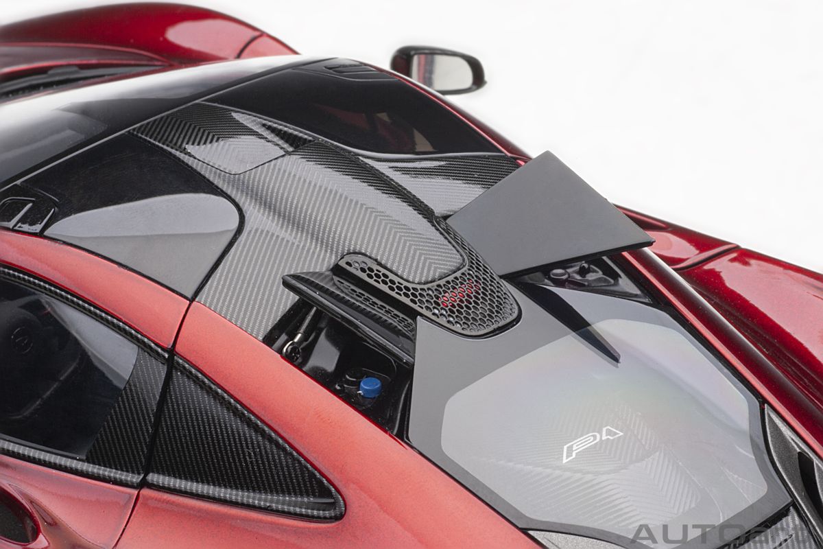 McLaren P1 (2013) in Volcano Red