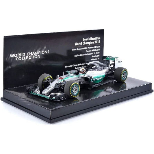 Mercedes AMG Petronas Lewis Hamilton (Wolrd Champion 2015) in Silver/Green/Black