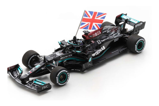 Mercedes AMG Petronas Lewis Hamilton (Winner British GP - With Flag 2021) in Black/Green
