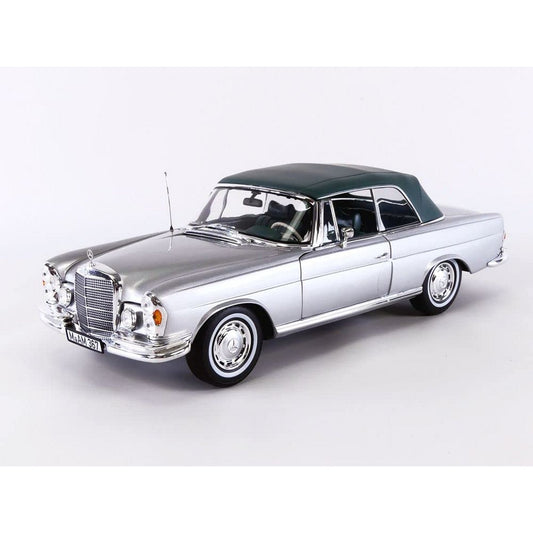 Mercedes Benz 280 SE Cabriolet (1969) in Silver