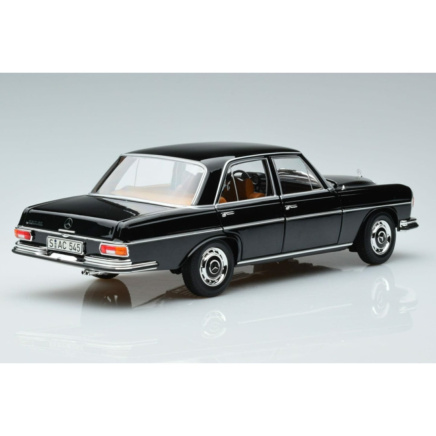 Mercedes Benz 280 SE (1968) in Black