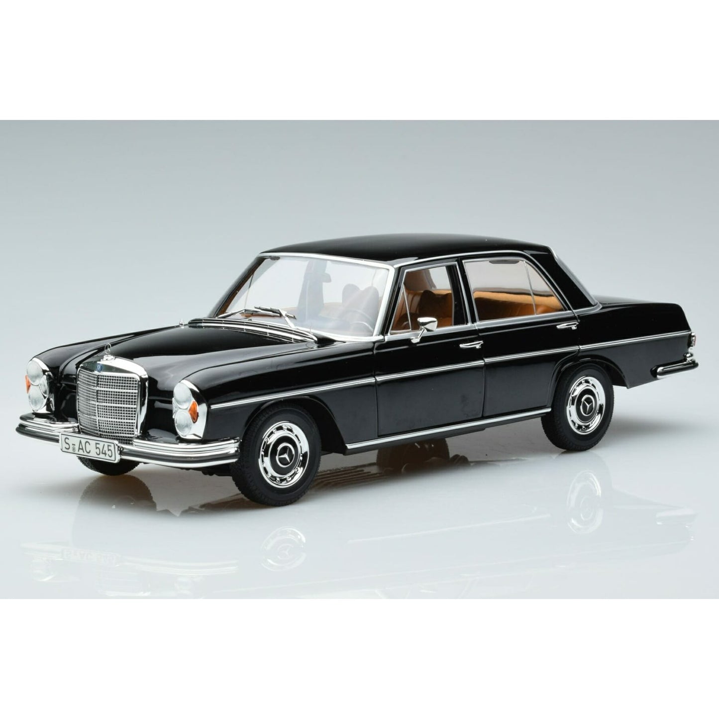 Mercedes Benz 280 SE (1968) in Black