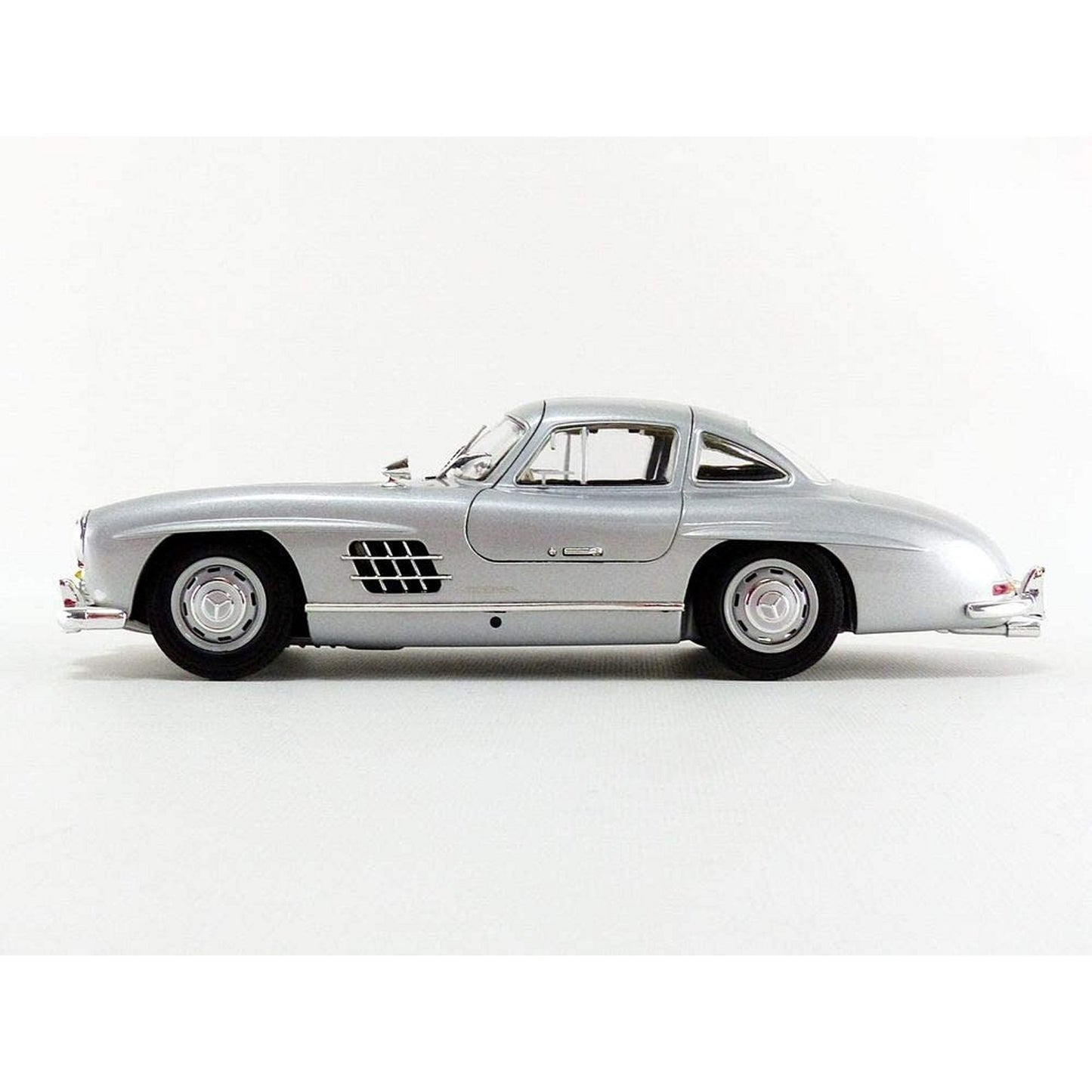 Mercedes Benz 300 SL (W198 1955) in Silver