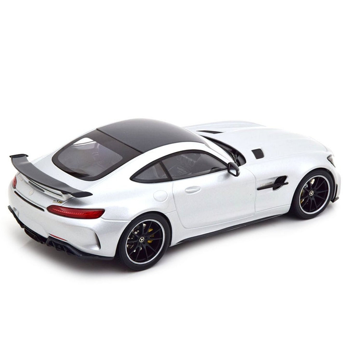 Mercedes Benz AMG GTR (2021)