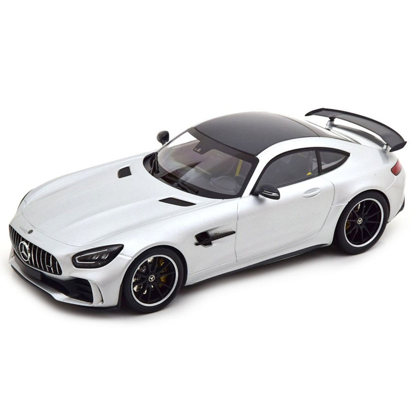Mercedes Benz AMG GTR (2021)