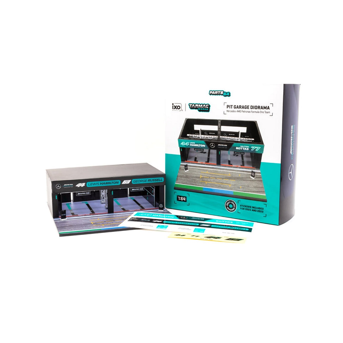 Mercedes Benz AMG Petronas Formula One Team Pit Garage in Black/Green