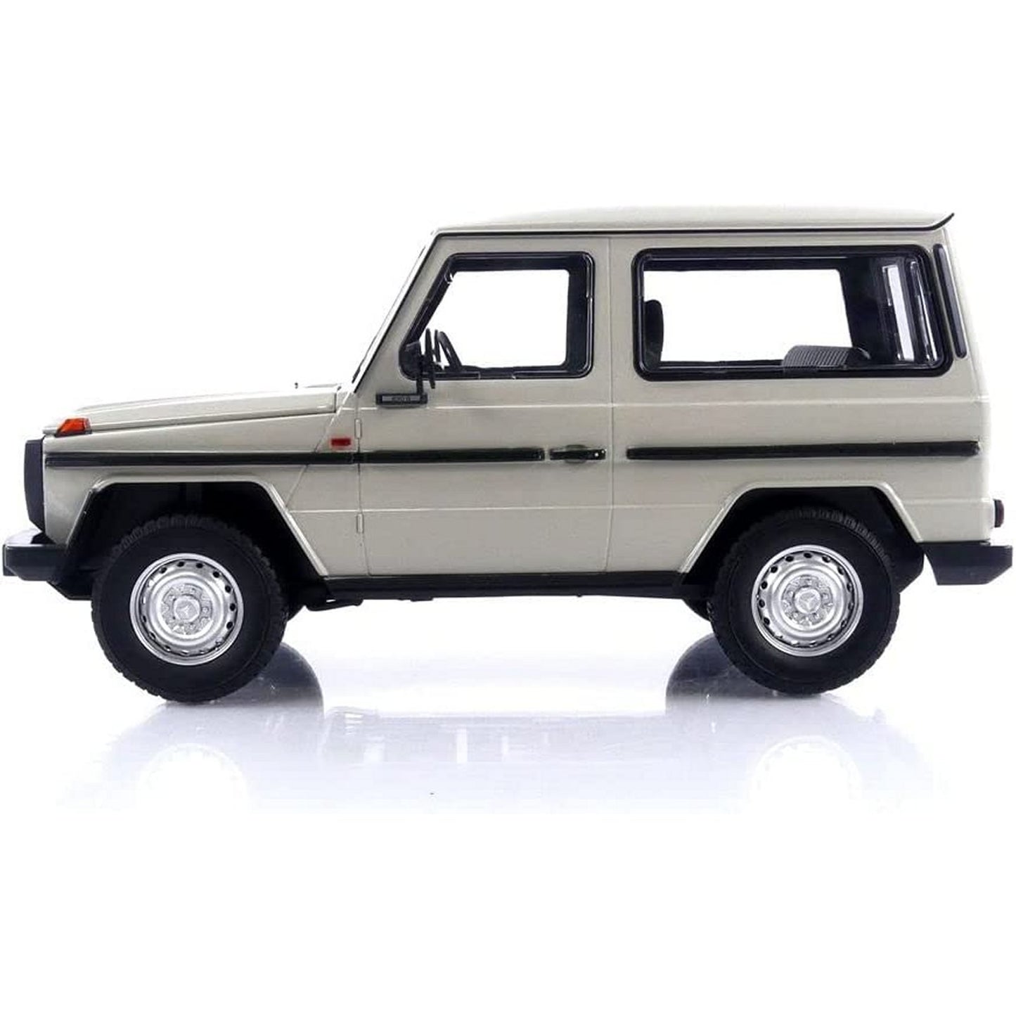 Mercedes Benz G-Model Short (1980) in Grey