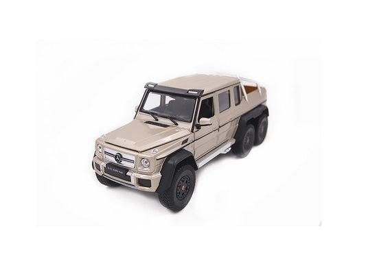 Mercedes Benz G63 AMG 6x6 in Gold