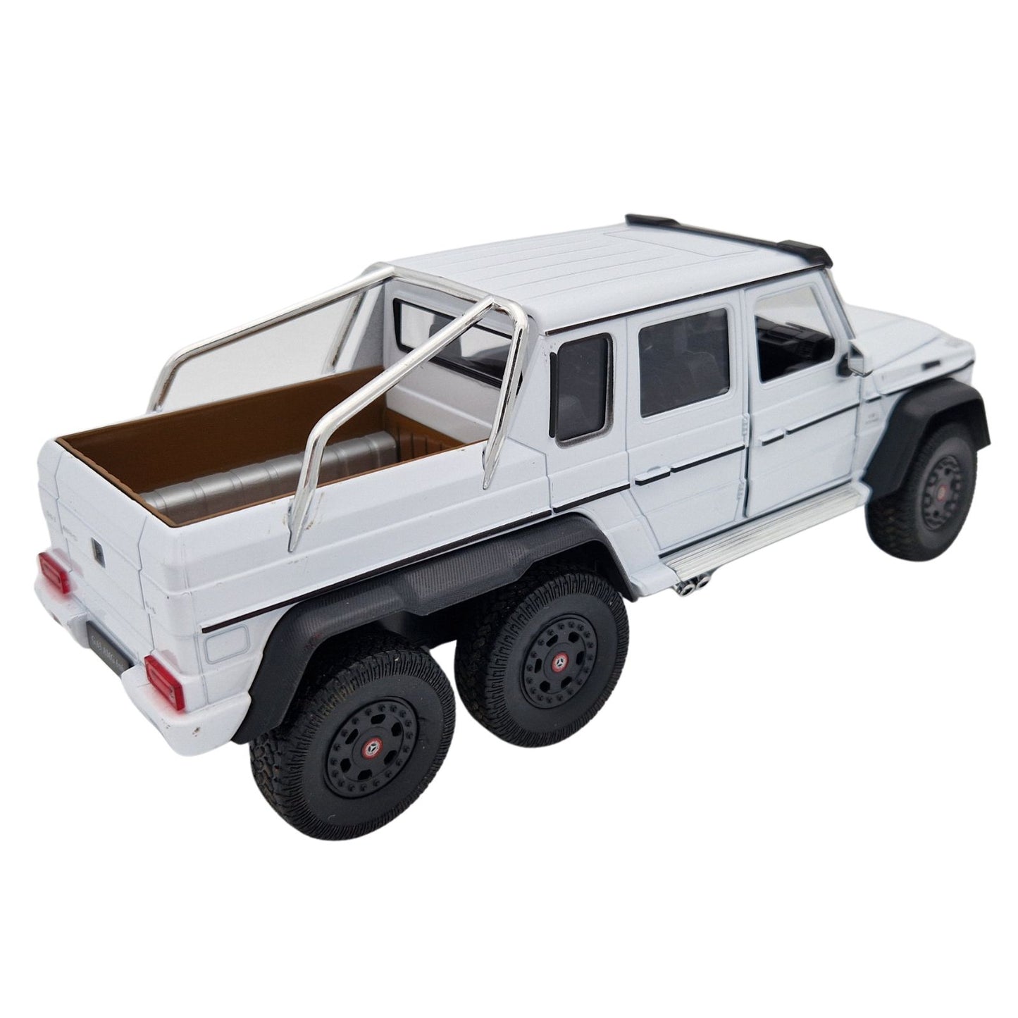 Mercedes Benz G63 AMG 6x6 in White