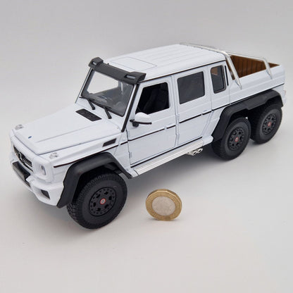 Mercedes Benz G63 AMG 6x6 in White