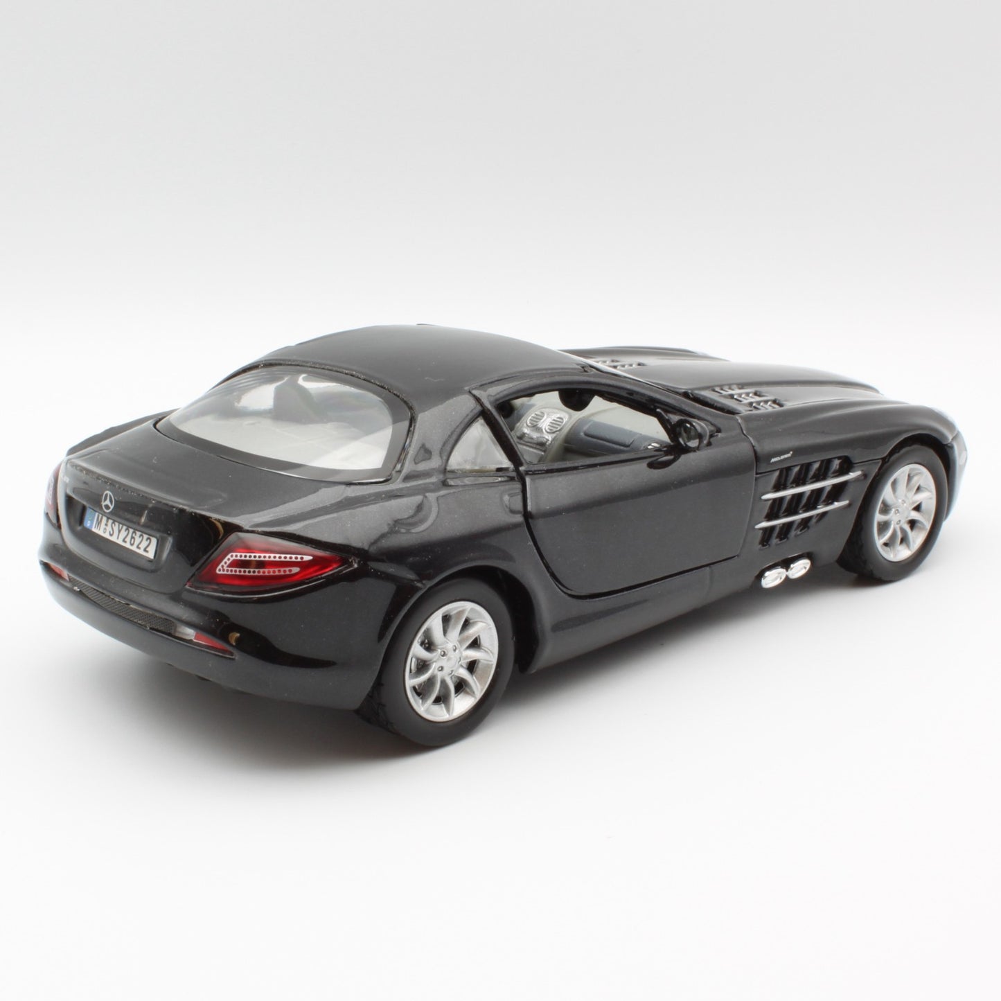 Mercedes Benz SLR McLaren in Black