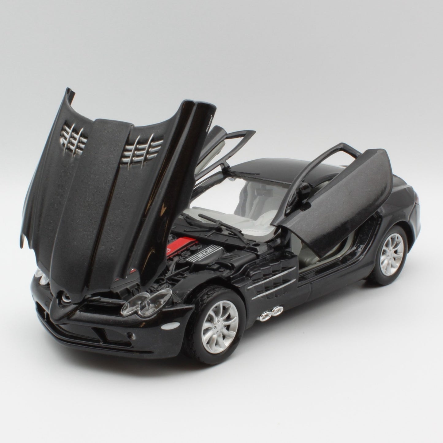 Mercedes Benz SLR McLaren in Black