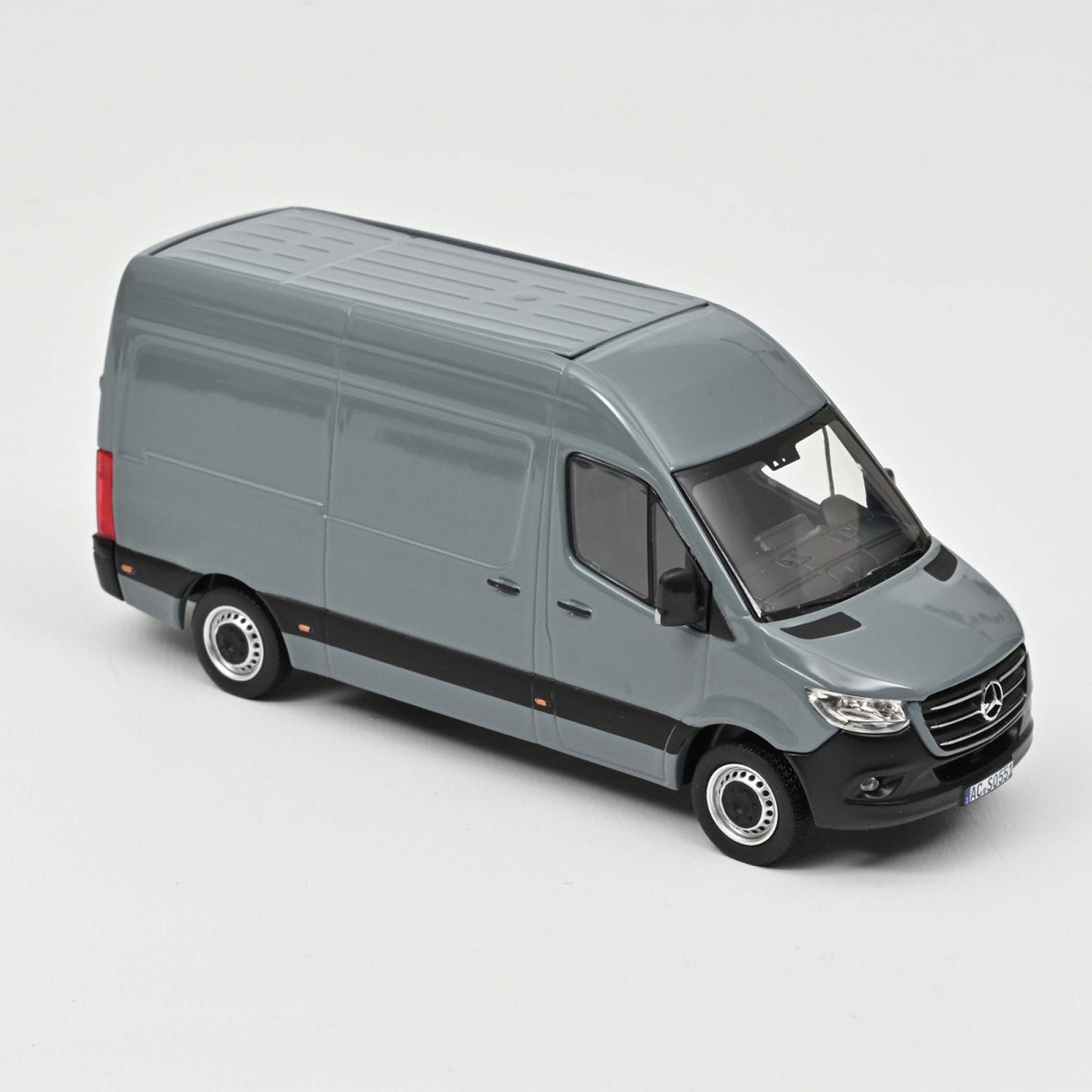 Mercedes Benz Sprinter (2018) in Grey