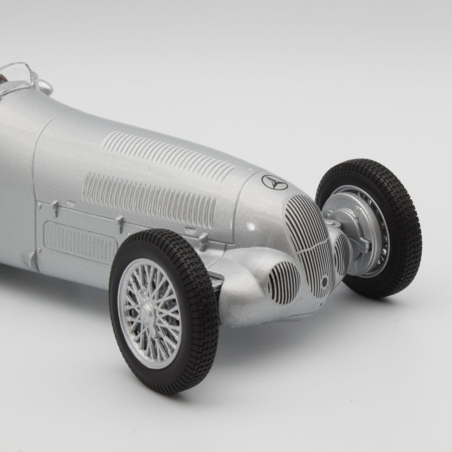 Mercedes Benz W125 (1937) in silver