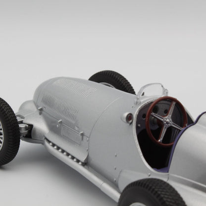 Mercedes Benz W125 (1937) in silver