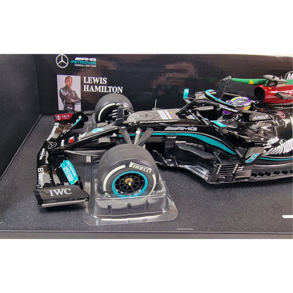 Mercedes F1 W12 Lewis Hamilton (With Flag Brazilian GP 2021) in Black