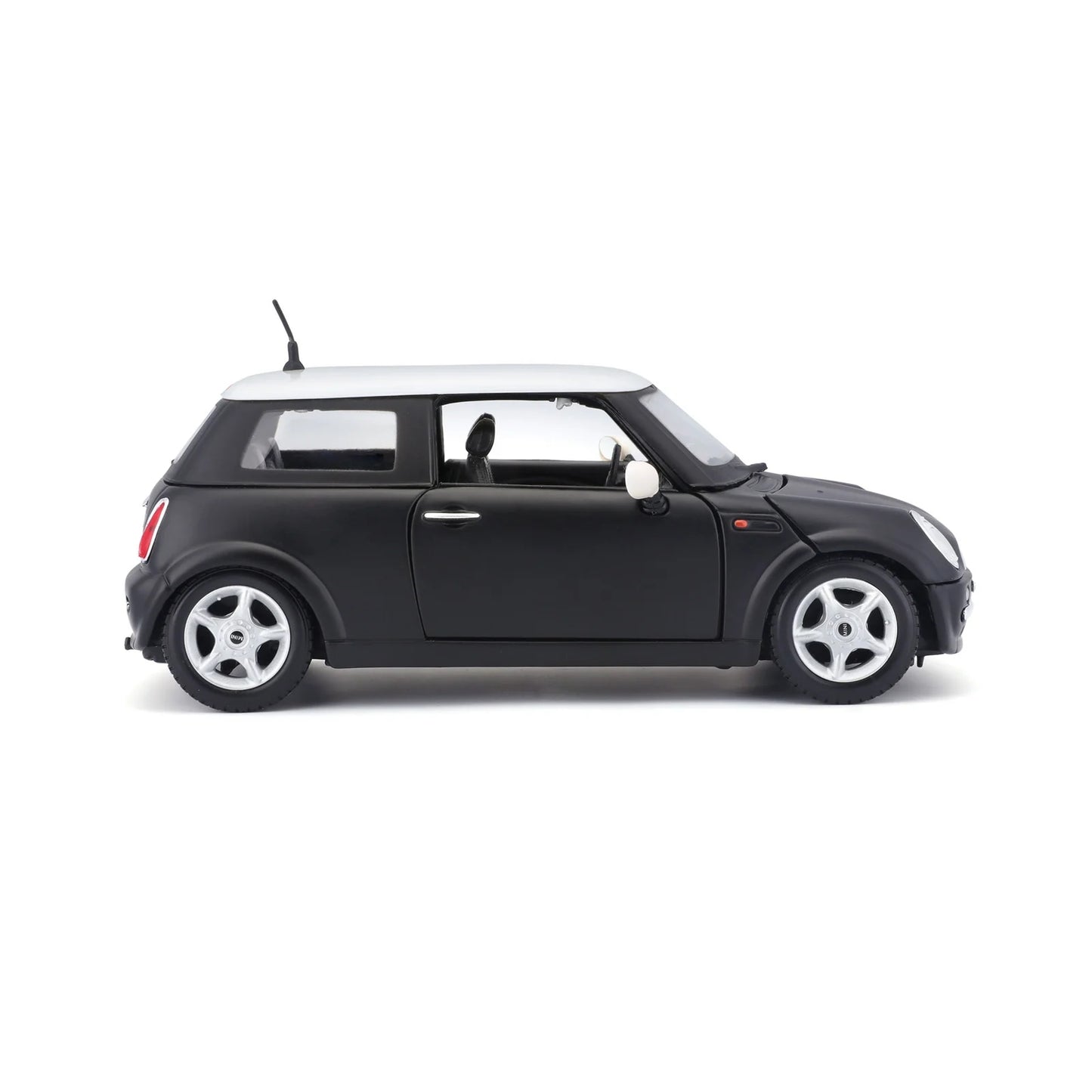 Mini Cooper in Black
