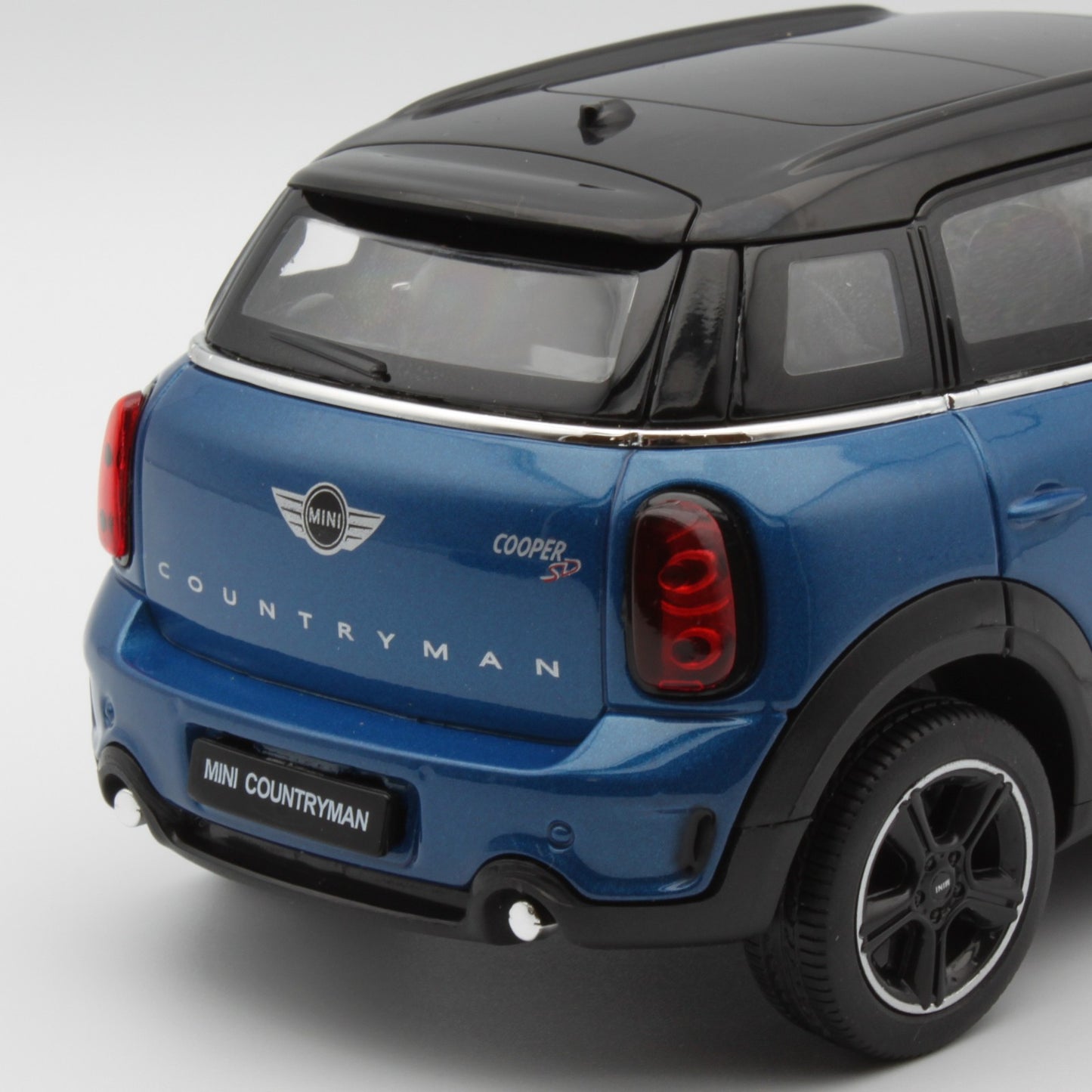 Mini Cooper S Countryman (R60) in Blue