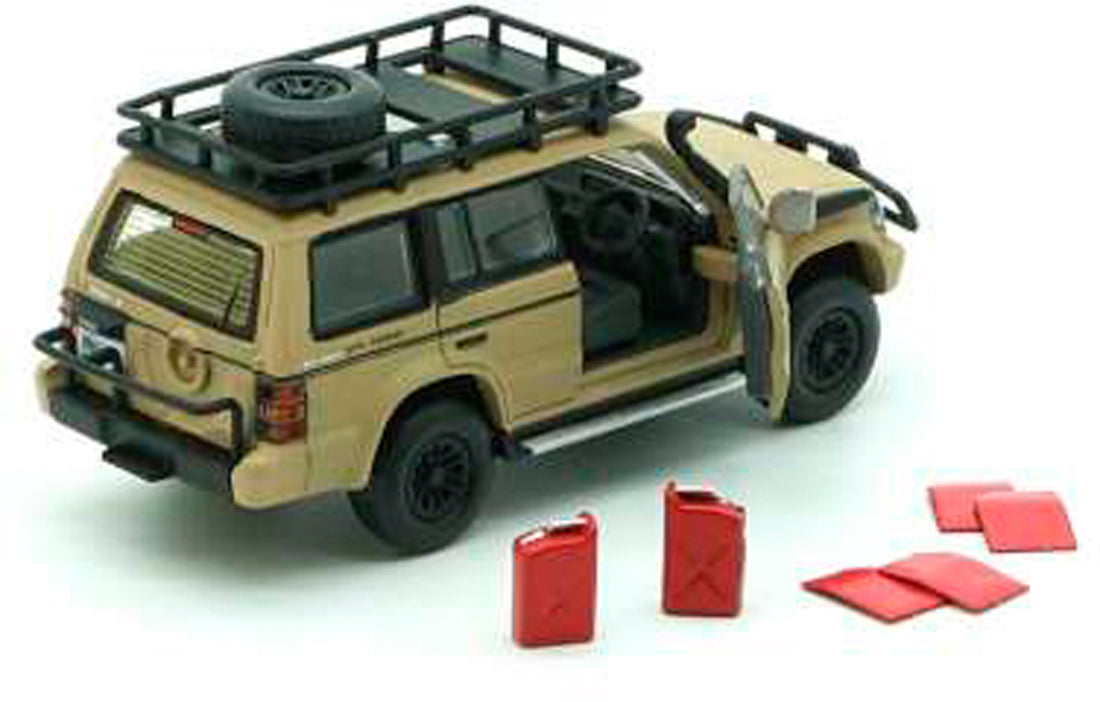 Mitsubishi Pajero Gen 2 (Jungle Pack RHD 1996) in Matte Ivory
