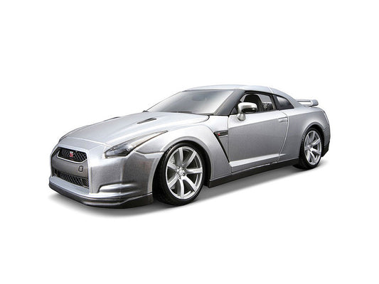 Nissan GT R R35 in Silver