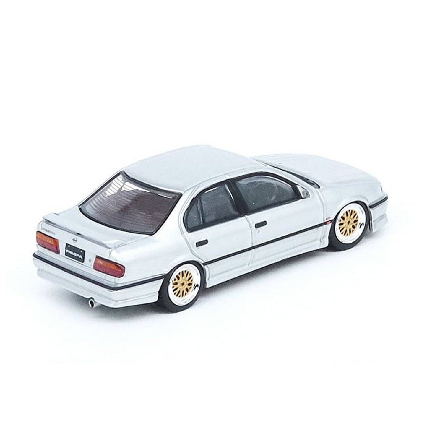 Nissan Primera P10 in Silver