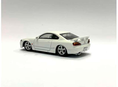Nissan Silvia S15 (RHD With Container Accessory 1999) in White
