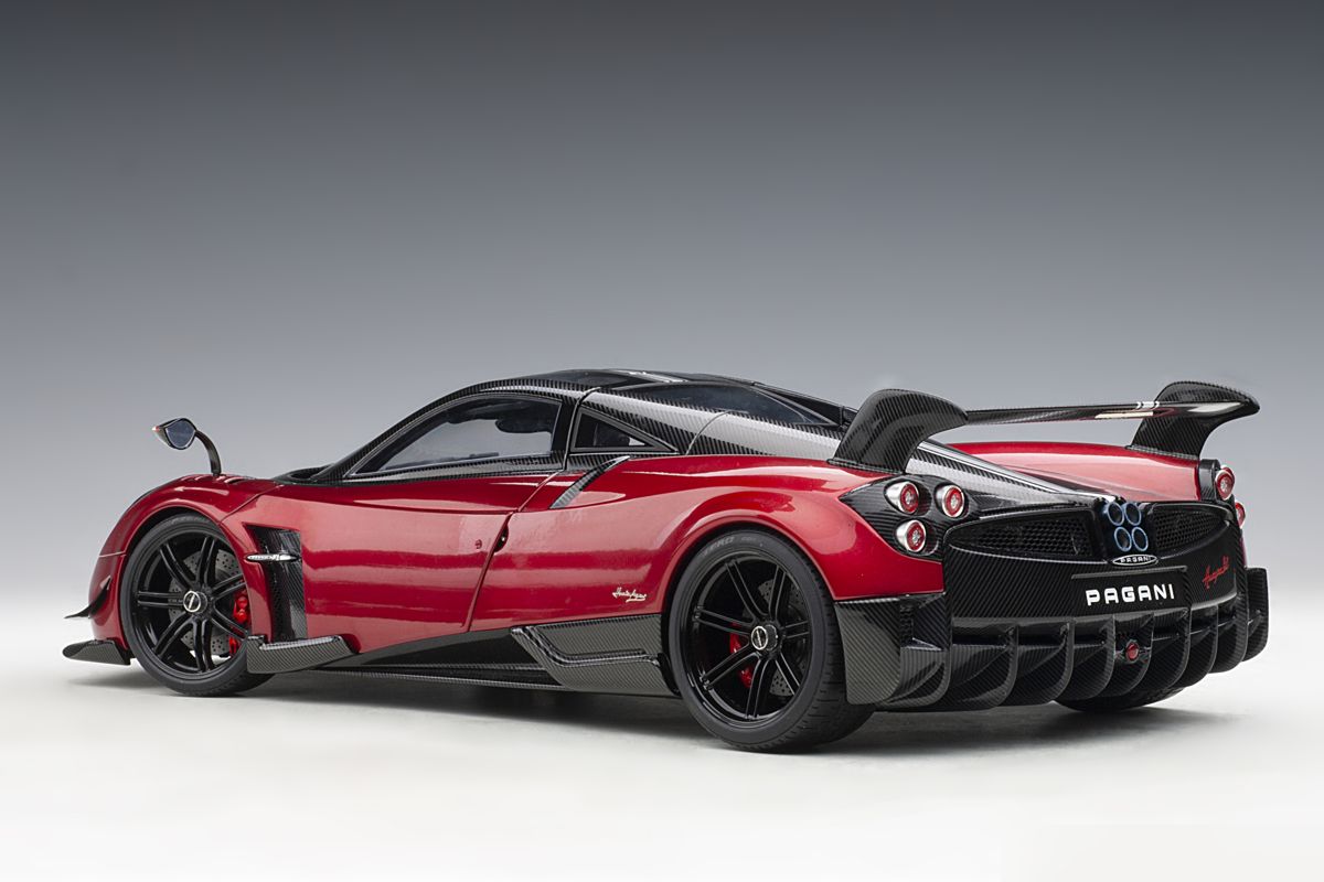 Pagani Huayra BC (2016) in Red and Carbon